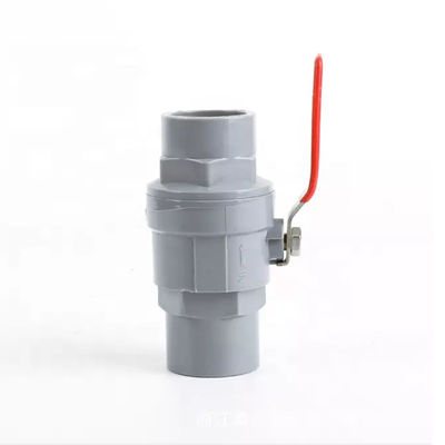 Valve bidirectionnelle en deux pièces en plastique blanche d'irrigation de PVC de robinet à tournant sphérique d'UPVC