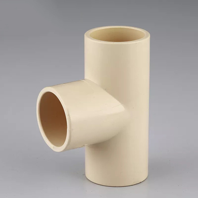 Pièce en t sanitaire des garnitures de tuyau de réducteur de pièce en t de PVC d'eau chaude 2 en plastique