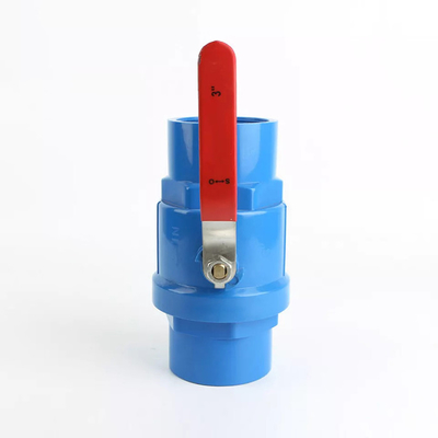 PVC en plastique bleu de robinet à tournant sphérique de 2 morceaux avec la poignée d'acier inoxydable