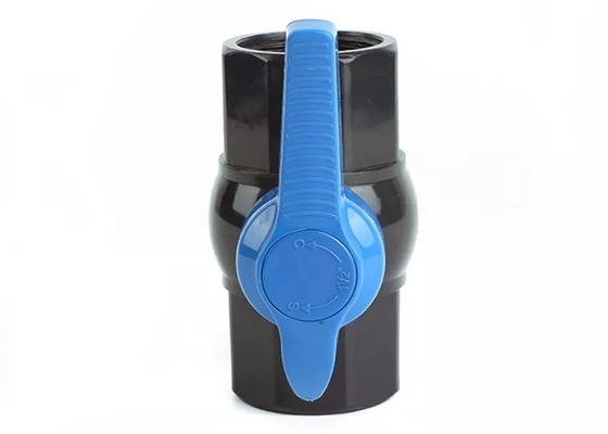 Robinet à tournant sphérique en plastique octogonal d'UPVC robinet à tournant sphérique de PVC de 3/4&quot; de 50mm