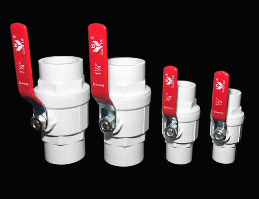Morceau 1/2 du robinet à tournant sphérique de PVC de l'irrigation 40mm 2 » à 4&quot; taille adaptée aux besoins du client
