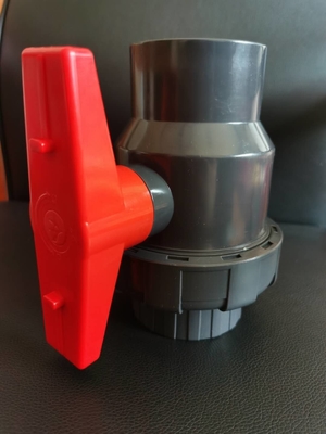 PN10 norme nationale de clapet anti-retour de boule de PVC de 2 pouces pour empêcher mesurage