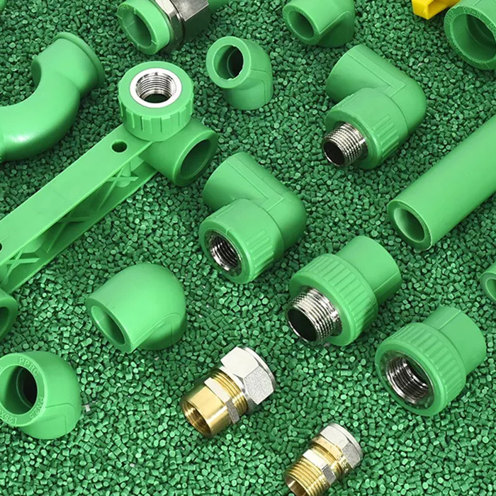 Le mâle du coude 25mm PPR de pouce PPR de 1/2 a fileté les garnitures de tuyau en plastique de coude