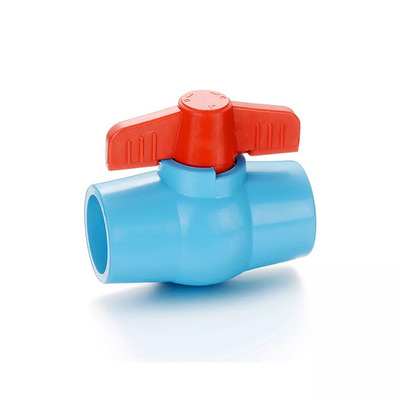 Robinet à tournant sphérique bleu commun de PVC valve de PVC de 2,5 pouces pour le réseau de pipe-lines d'eau de mer